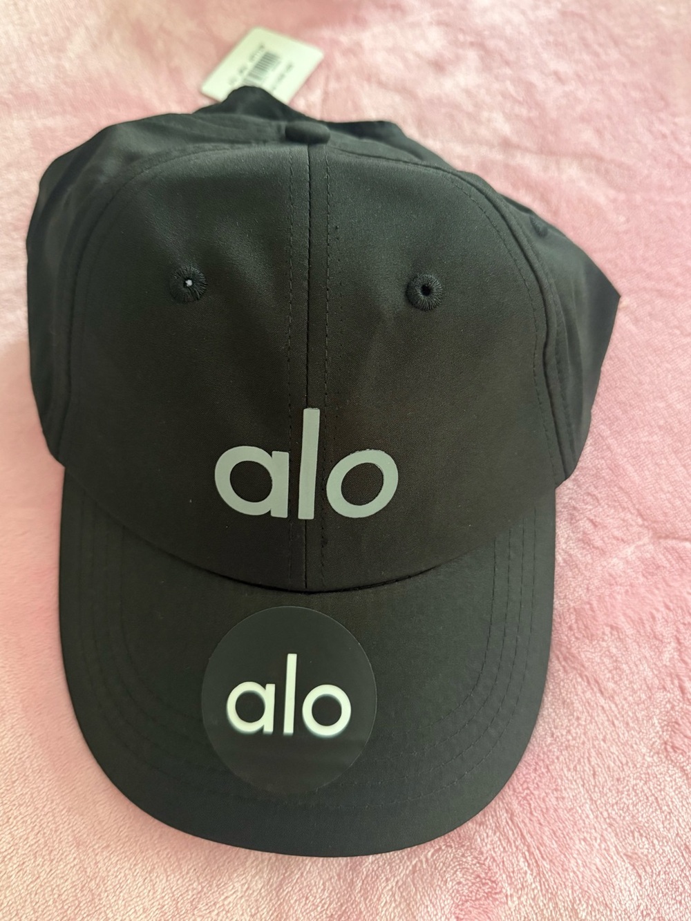ALO Yoga  Black Logo Cap